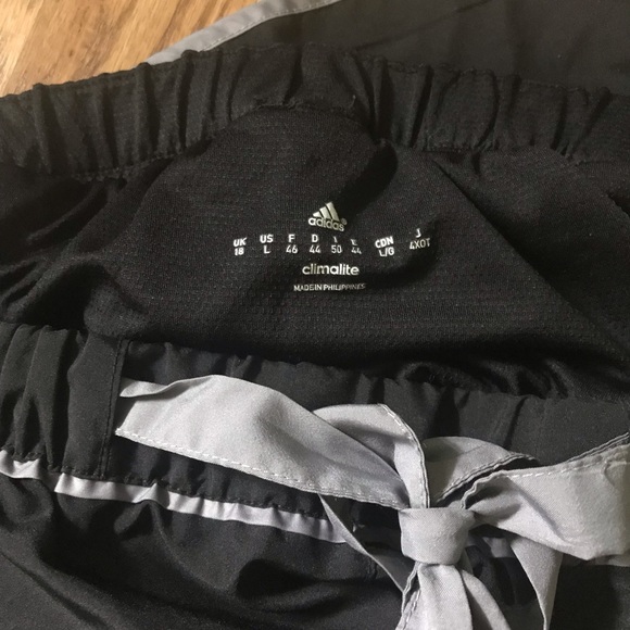 ADIDAS RUNNING SHORTS - Picture 4 of 4